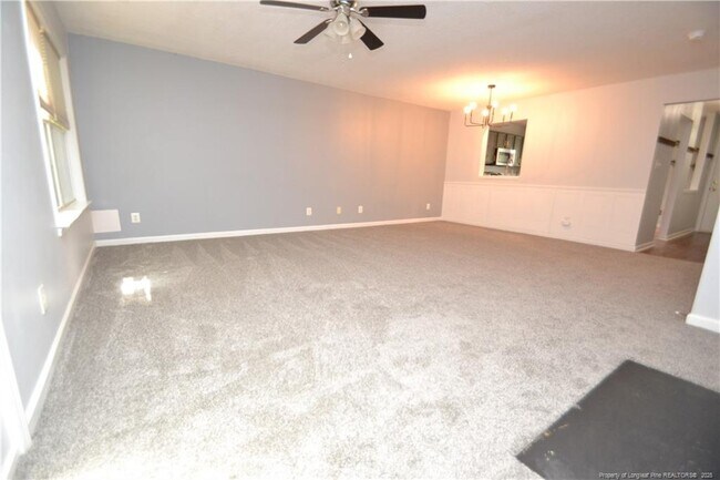 Building Photo - 308 Black Bird Ct