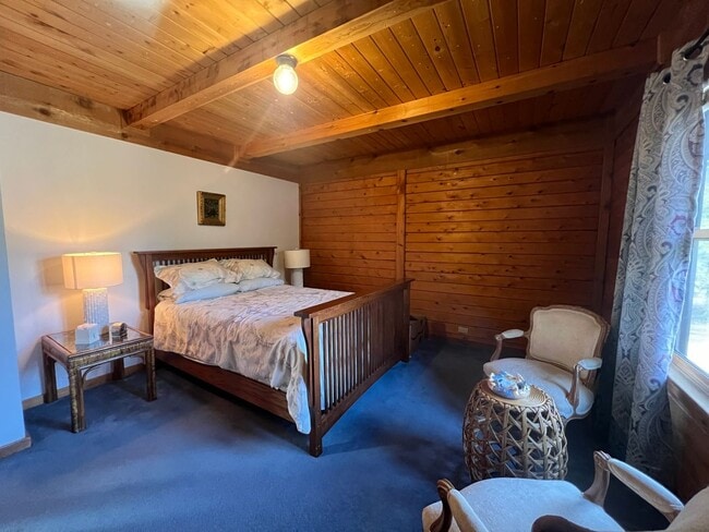 Building Photo - Best Kept Secret in Asheville