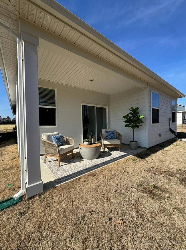 Building Photo - 4332 Oswin Dr