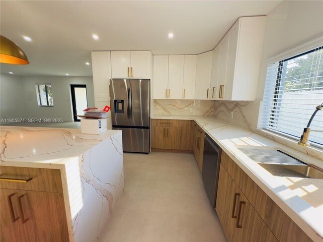 Building Photo - 11835 SW 37th St