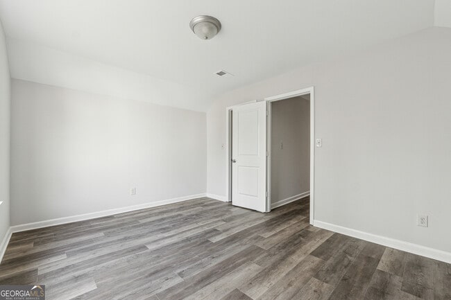 Building Photo - 5368 Stafford Dr NW