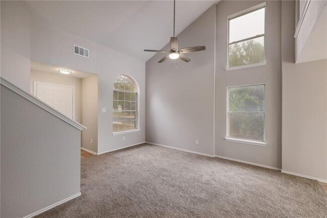 Building Photo - 1400 Thibodeaux Dr