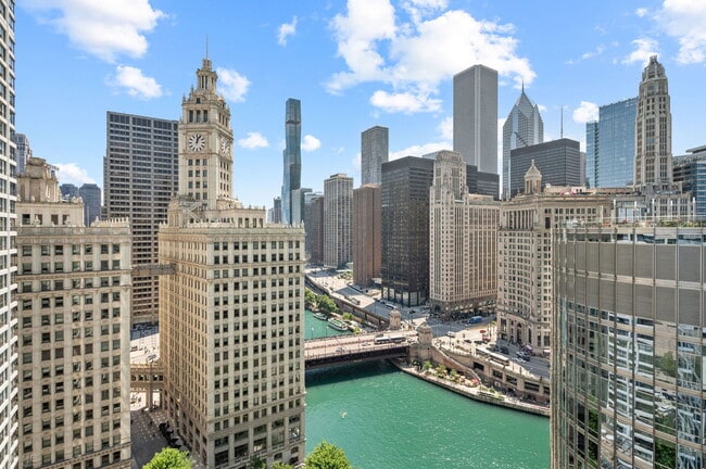 Building Photo - 403 N Wabash Ave