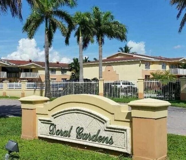 Building Photo - 4640 NW 79th Ave