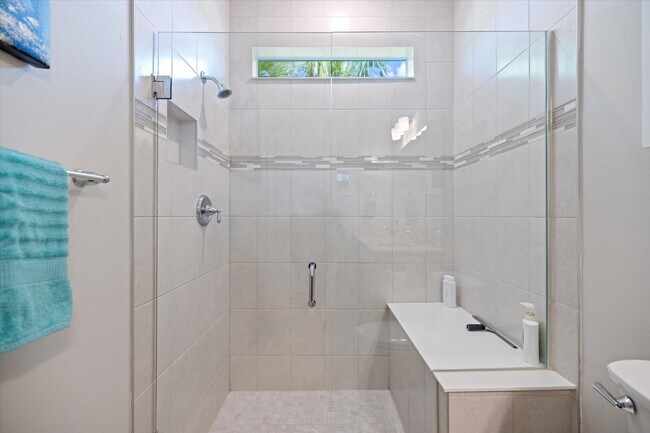 Building Photo - 25037 Pearl Lk Cir