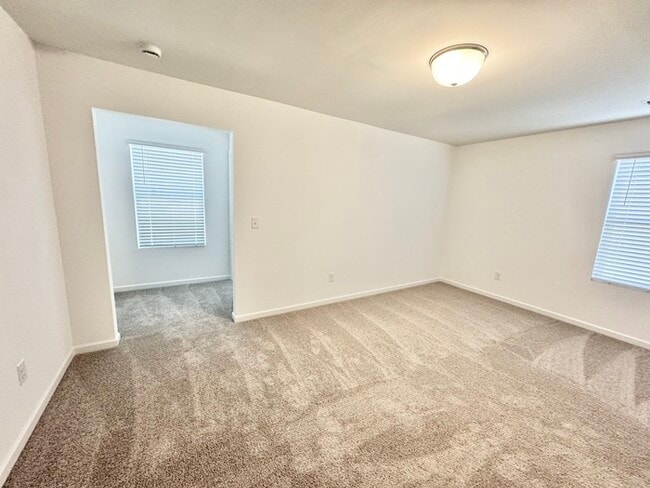 Building Photo - 4 br 2.5 ba with 2 car garage new construction