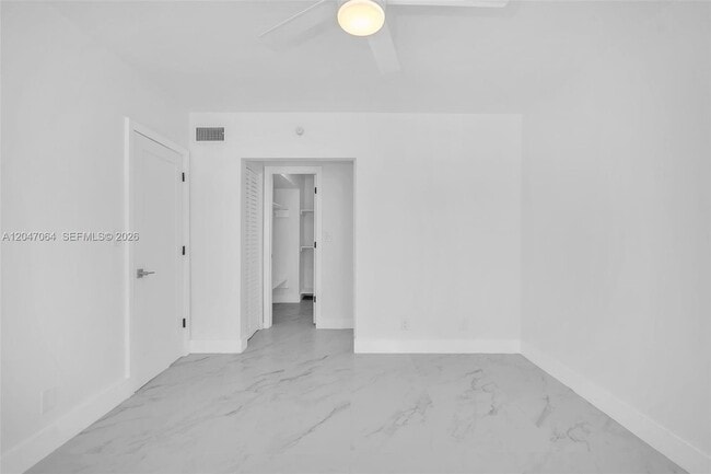 Building Photo - 4143 N Ocean Blvd