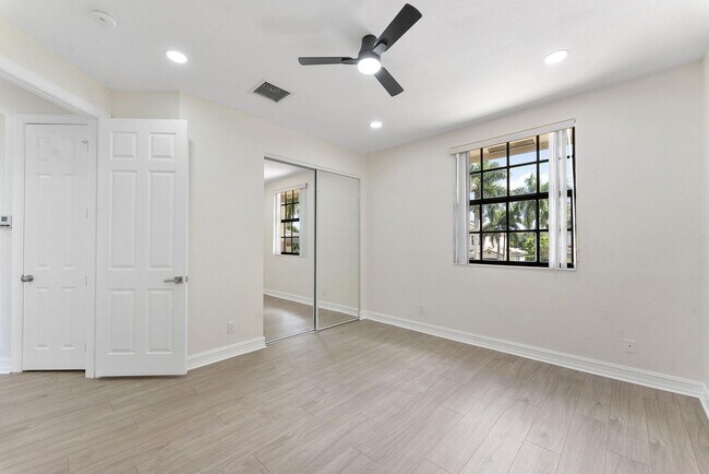 Building Photo - 12945 Pennell Pines Rd