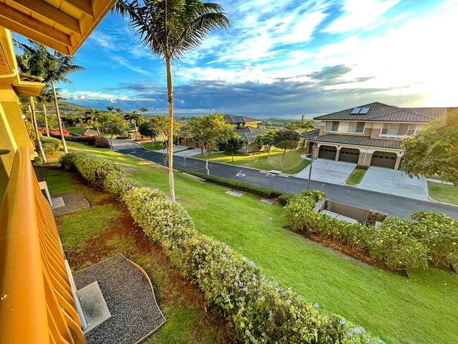 Building Photo - Luxury Townhome Living at The Villas at Ke...