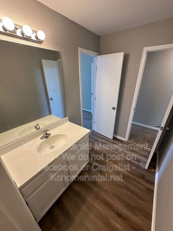 Building Photo - 503 SW 4 St