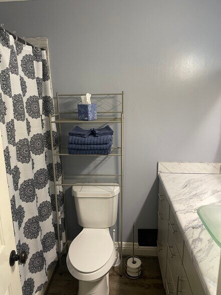 Building Photo - 288 Juliet Ln SW