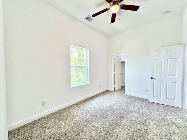 Building Photo - 5105 Malmedy Rd