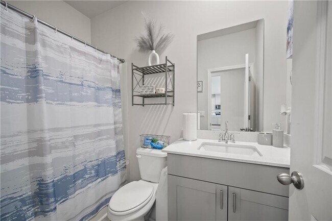 Building Photo - 107 Meander Dr