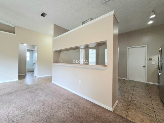 Building Photo - Charming 3-Bedroom Home for Rent within So...