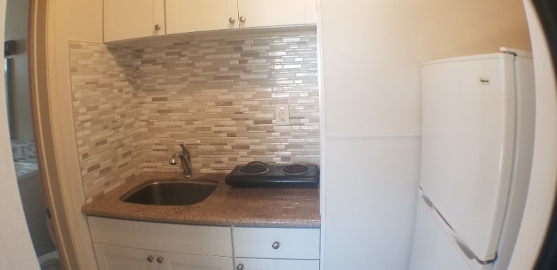 Building Photo - 520 S Flower St