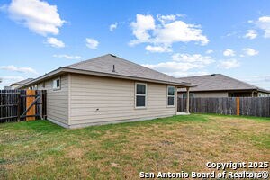 Building Photo - 425 Sabine River