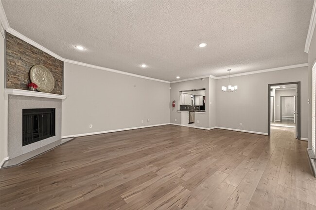 Building Photo - 4024 Breakwood Dr
