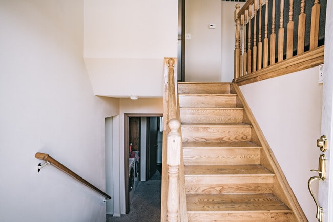 Building Photo - 1991 Palm Dr