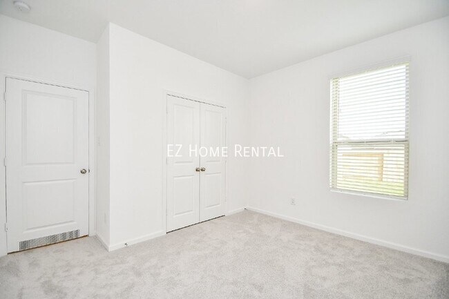 Building Photo - 5624 Forest Cove Drive