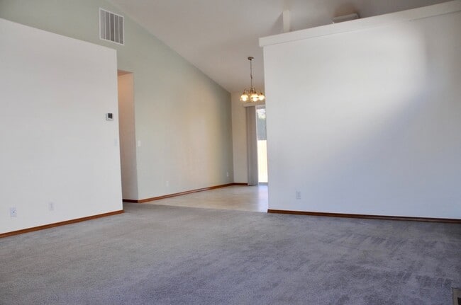 Building Photo - 3 bed 2 bath rancher with A/C