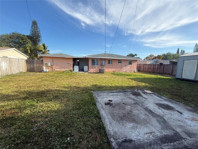 Building Photo - 6218 Rodman St