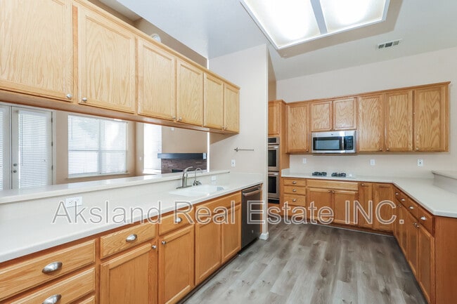 Building Photo - 624 Reed Ct