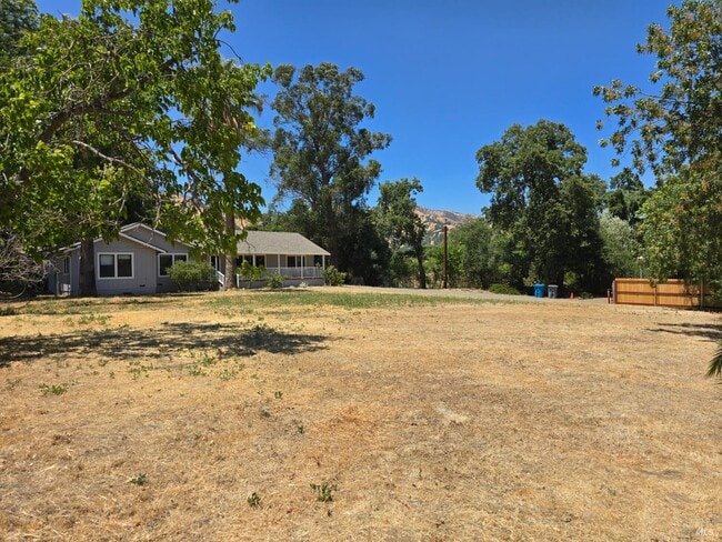 Building Photo - 6491 Pleasants Valley Rd