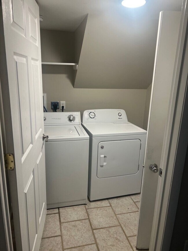 Building Photo - 3334 Michigan St