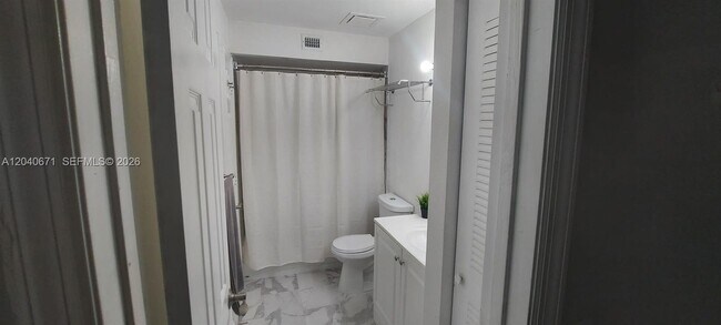 Building Photo - 13060 Vista Isles Dr