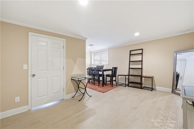 Building Photo - 1124 Moores Mill Rd NW