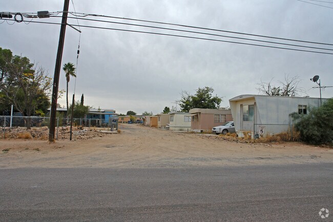 Primary Photo - Mobile Home Park - 26 Spaces