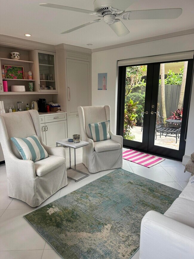 Building Photo - 226 Chilean Ave