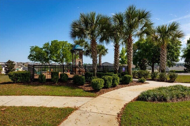 Building Photo - 17004 Gathering Pl Cir