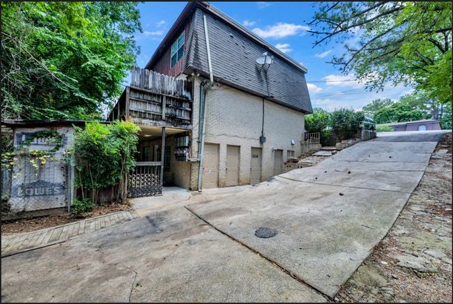 Building Photo - 3244 Warringwood Dr