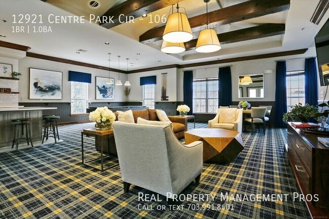 Building Photo - 12921 Centre Park Cir