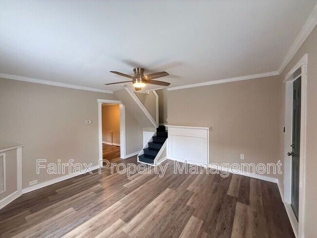 Building Photo - 919 Washington St