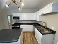 Building Photo - Nicely updated- Four Bedroom Home on the NE side of Grand Rapids!