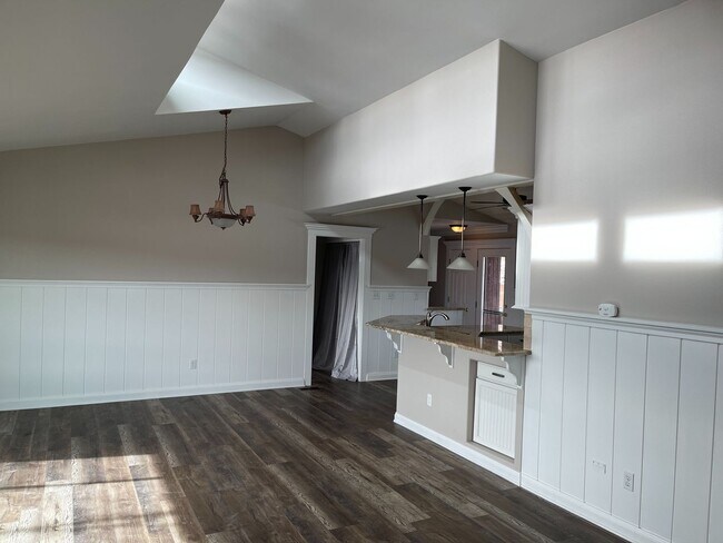 Building Photo - Charming Remodeled 5bd Country Home in Pal...