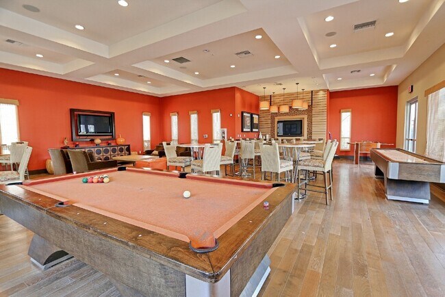 Building Photo - 13021 Central Ave