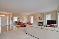 Building Photo - 5063 S Hillcrest Ln