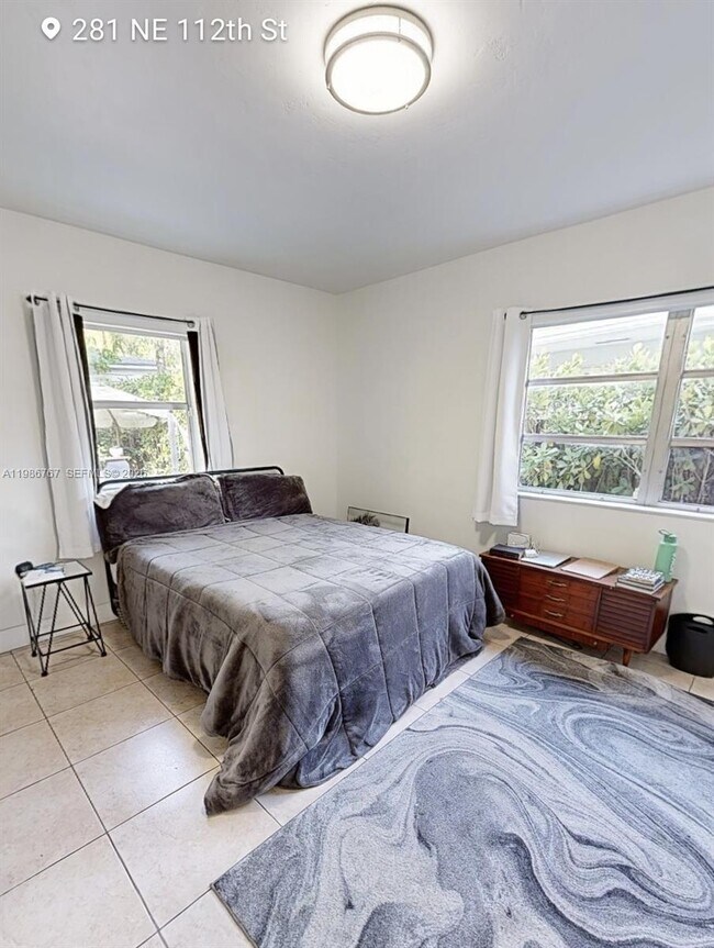 Building Photo - Northeast 112th Street, Miami, FL 33161 - 3 BR 2 BA single-family home