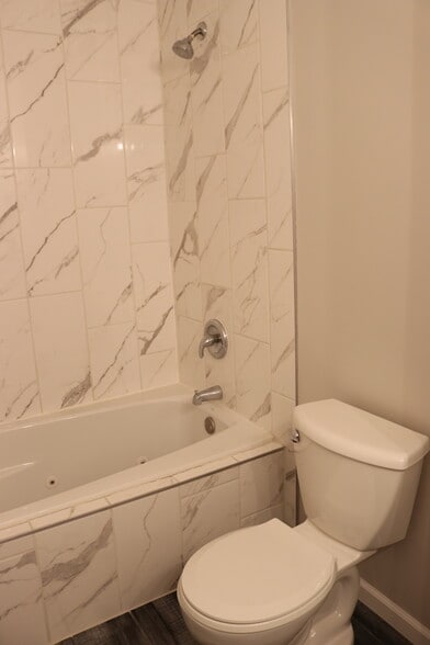 Building Photo - 2202 N 150th Ave