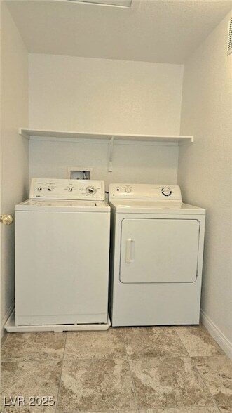 Building Photo - 830 Carnegie St