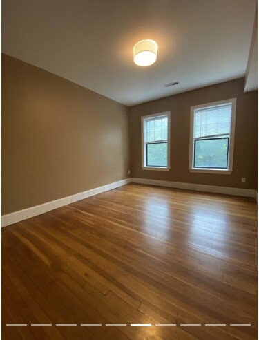 Building Photo - 1592 Beacon St