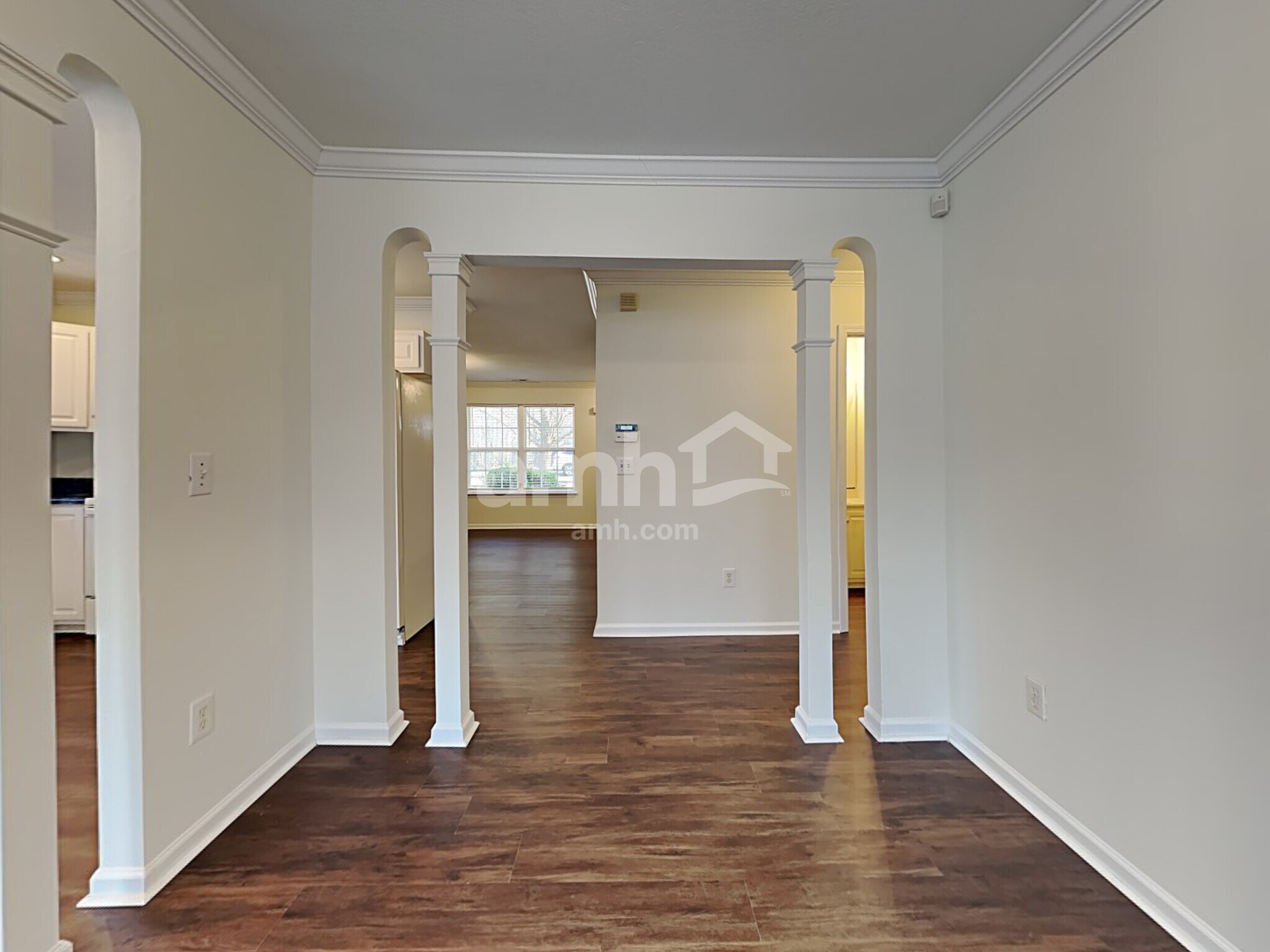 Building Photo - 101 Kingscreek Dr