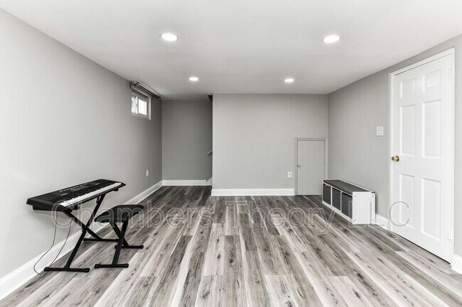 Building Photo - 3529 Woodburn Rd