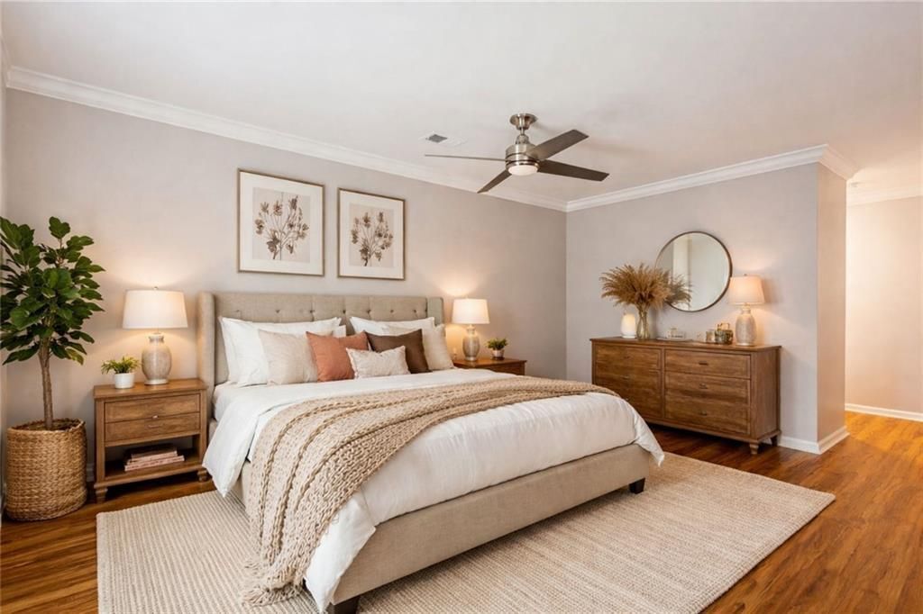 Building Photo - 23214 Plantation Dr NE