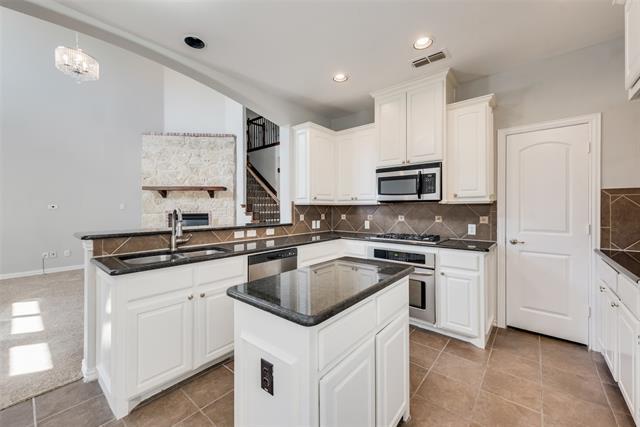 Building Photo - 11935 Del Rio Dr
