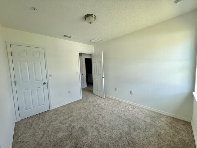 Building Photo - 167 Bowie Ln