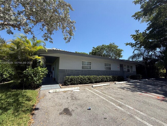 Building Photo - 7531 NW 44th Ct